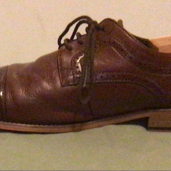 Stacy Adams A versatile shoe that will spend little time in your closet. main image 8
